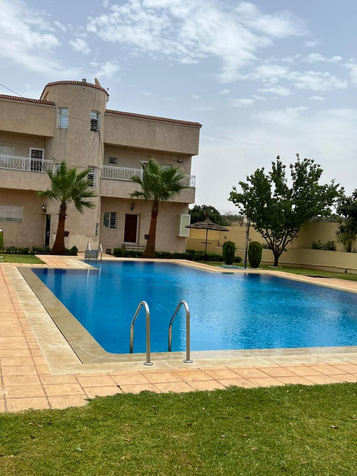 Stunning 3-Bed Villa In Fes Near Fes Sais Airport Exterior foto